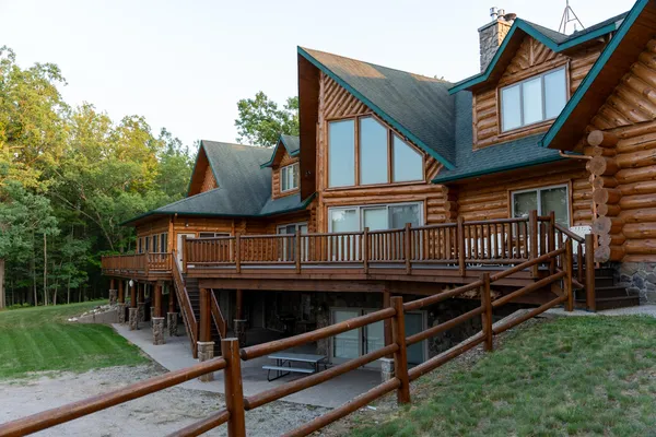 $4,150,000 | 404 Barry Drive, Alger, MI 48610