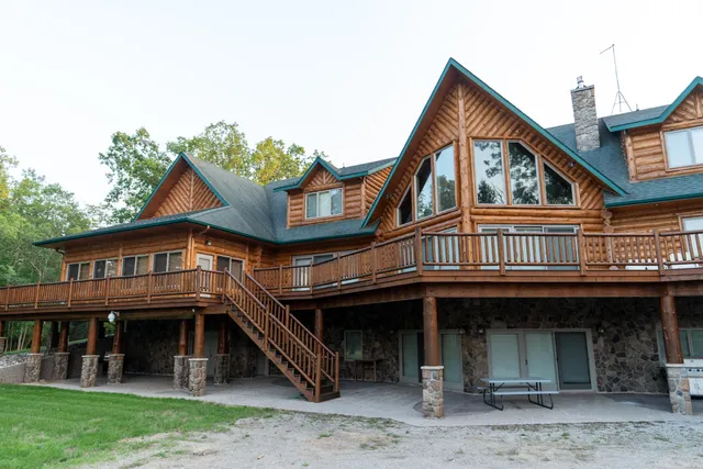 $4,149,000 | 404 Barry Drive, Alger, MI 48610