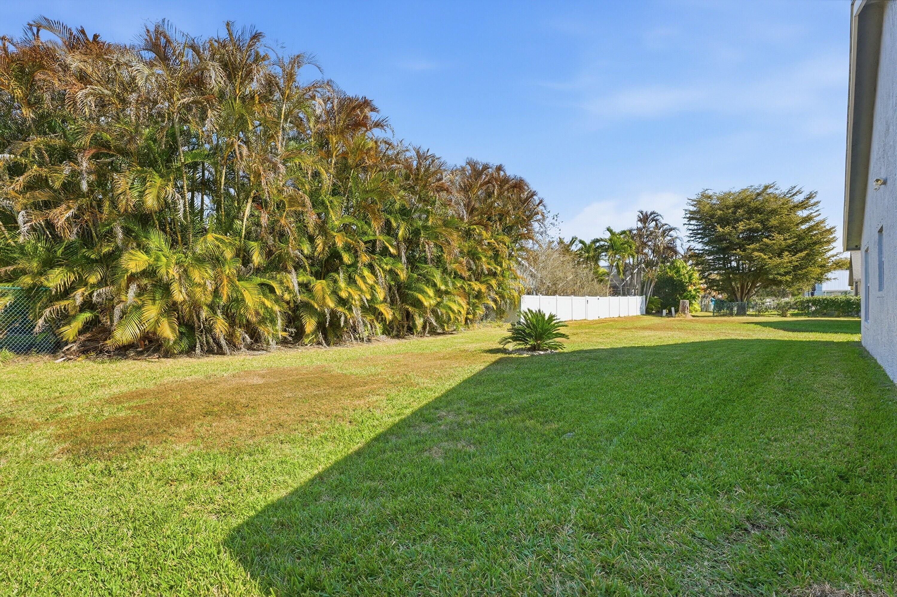 2811 Southwest Mustang Terrace Stuart, FL 34997 - Photo 32 of 52 32_dsc05874