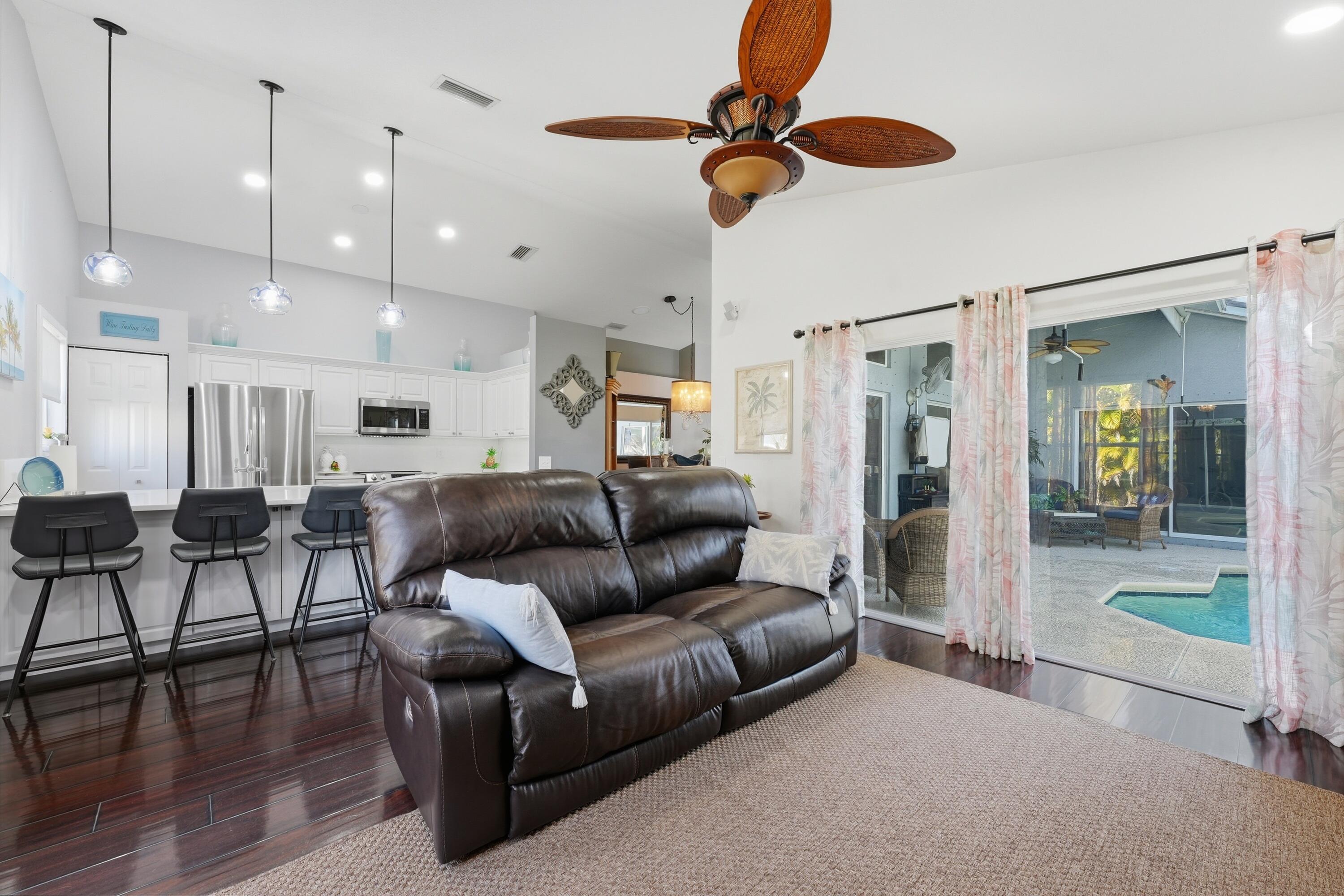 2811 Southwest Mustang Terrace Stuart, FL 34997 - Photo 9 of 52 09_dsc05764