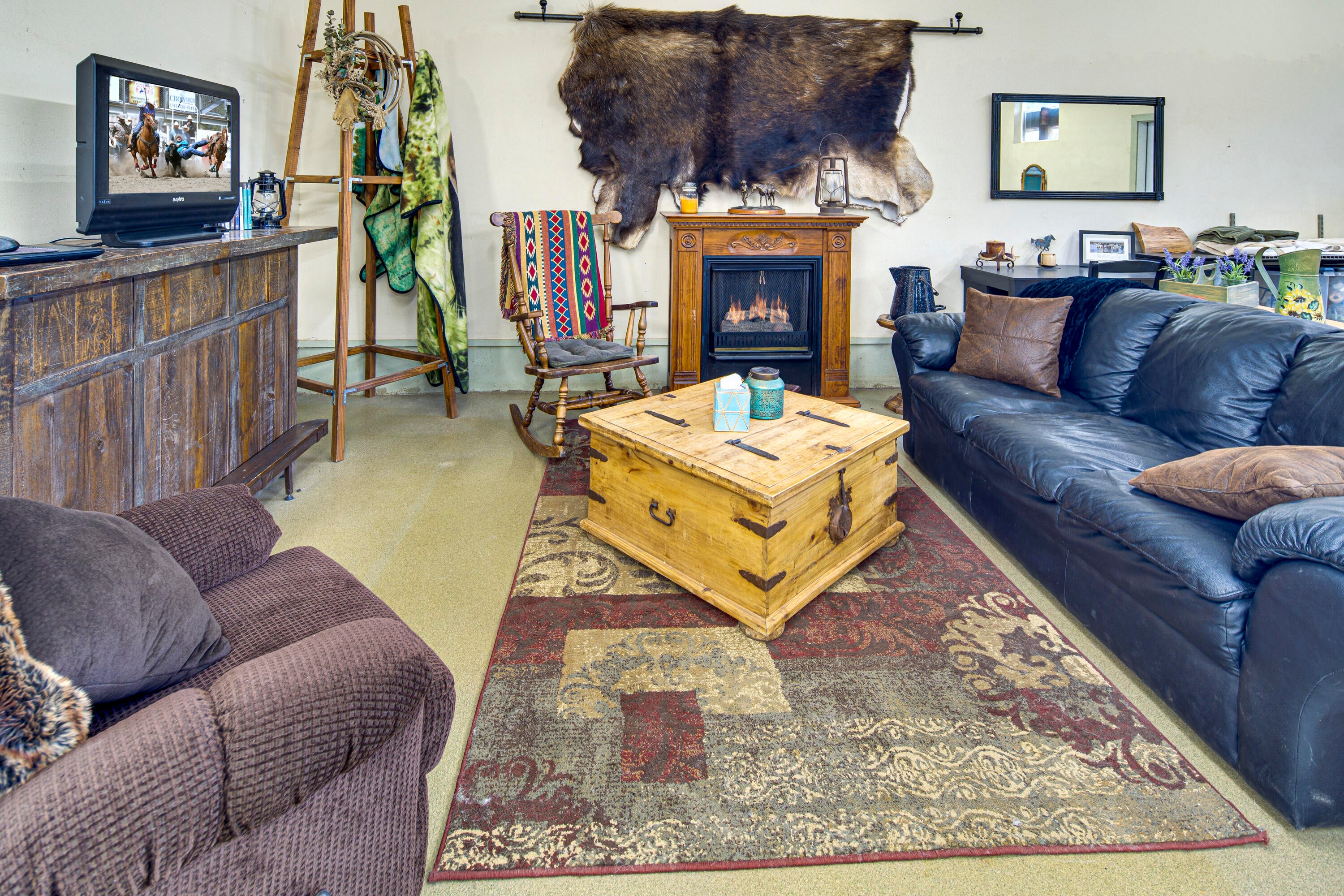 22075 Bear Creek Road Bend, OR 97701 - Photo 48 of 95 22075-237