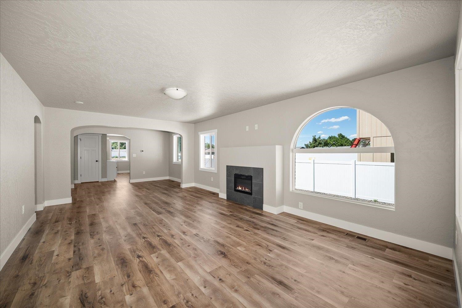 1005 South Century Road Spokane Valley, WA 99037 - Photo 7 of 44