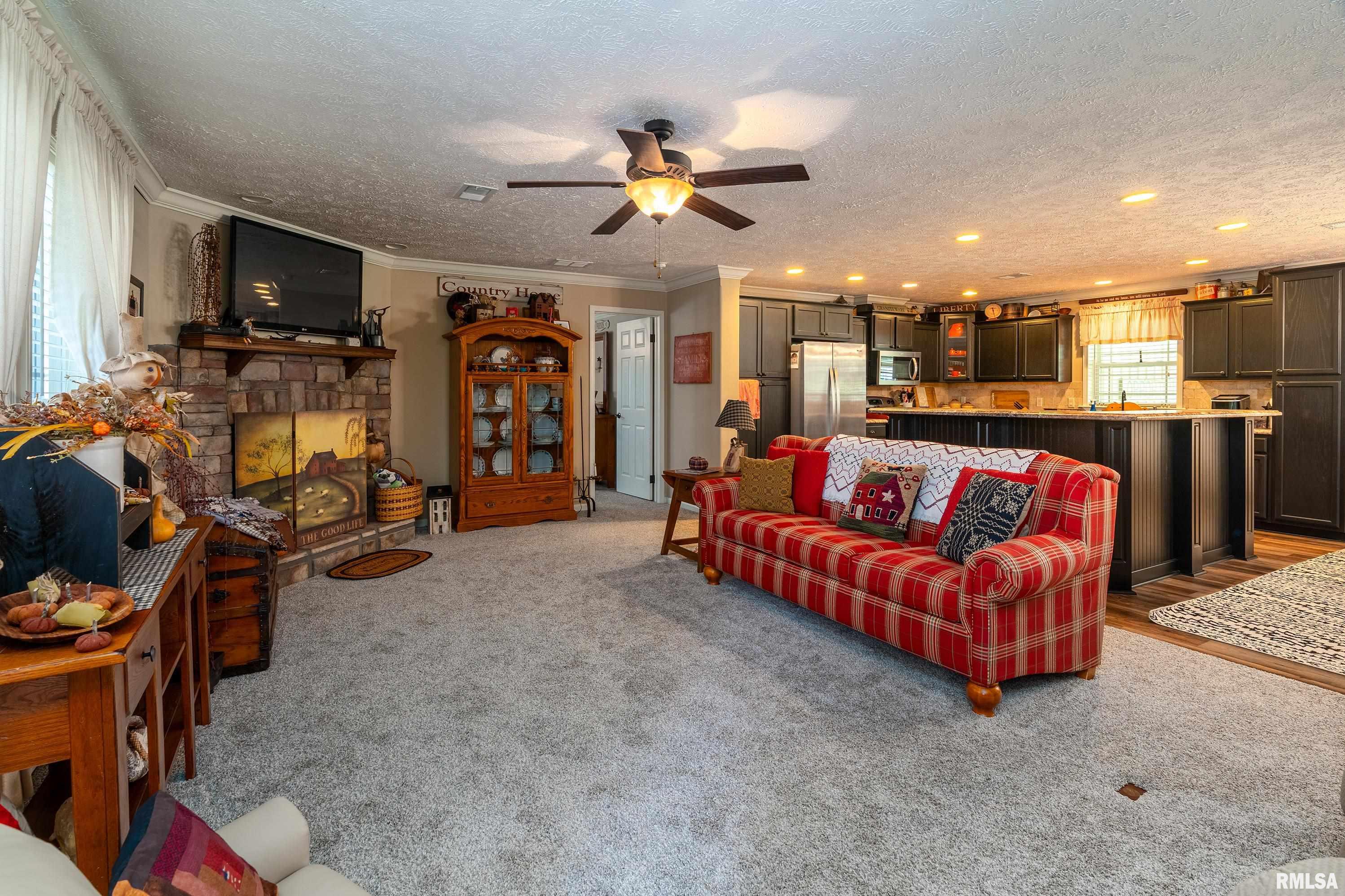 1390 Woolard Road Eldorado, IL 62930 - Photo 5 of 30 Gallery Image 5