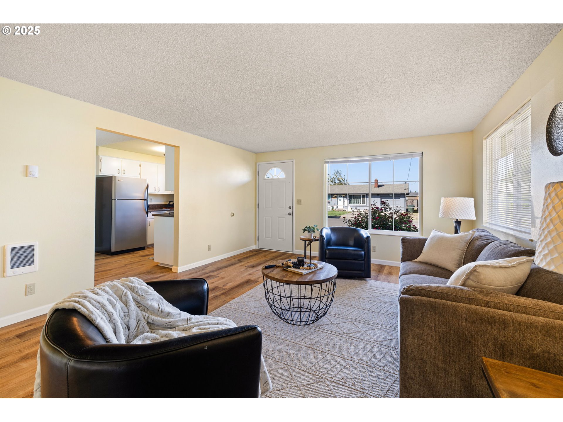 545 38th Street Springfield, OR 97478 - Photo 10 of 35 a living room with furniture and a view of kitchen