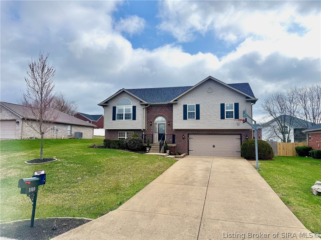 1010 Brookstone Court Georgetown, IN 47122 - Photo 1 of 50