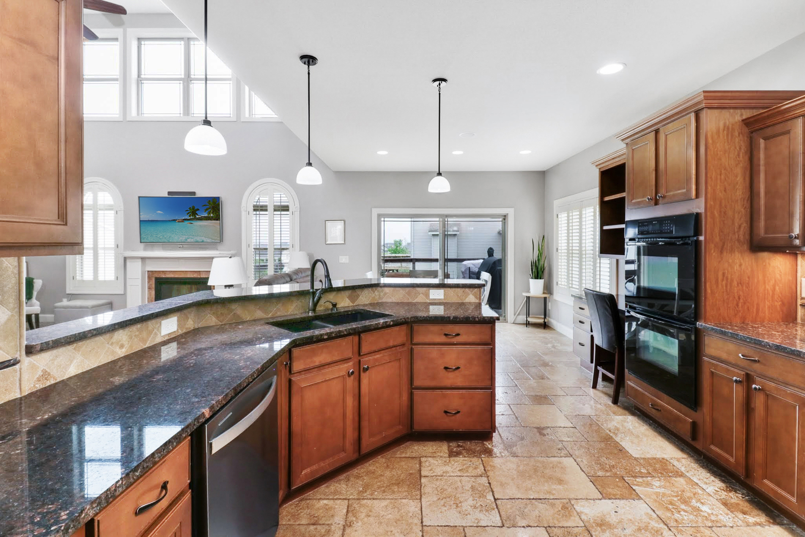 5108 Londonderry Road Bloomington, IL 61705 - Photo 11 of 37 Gallery Image 11