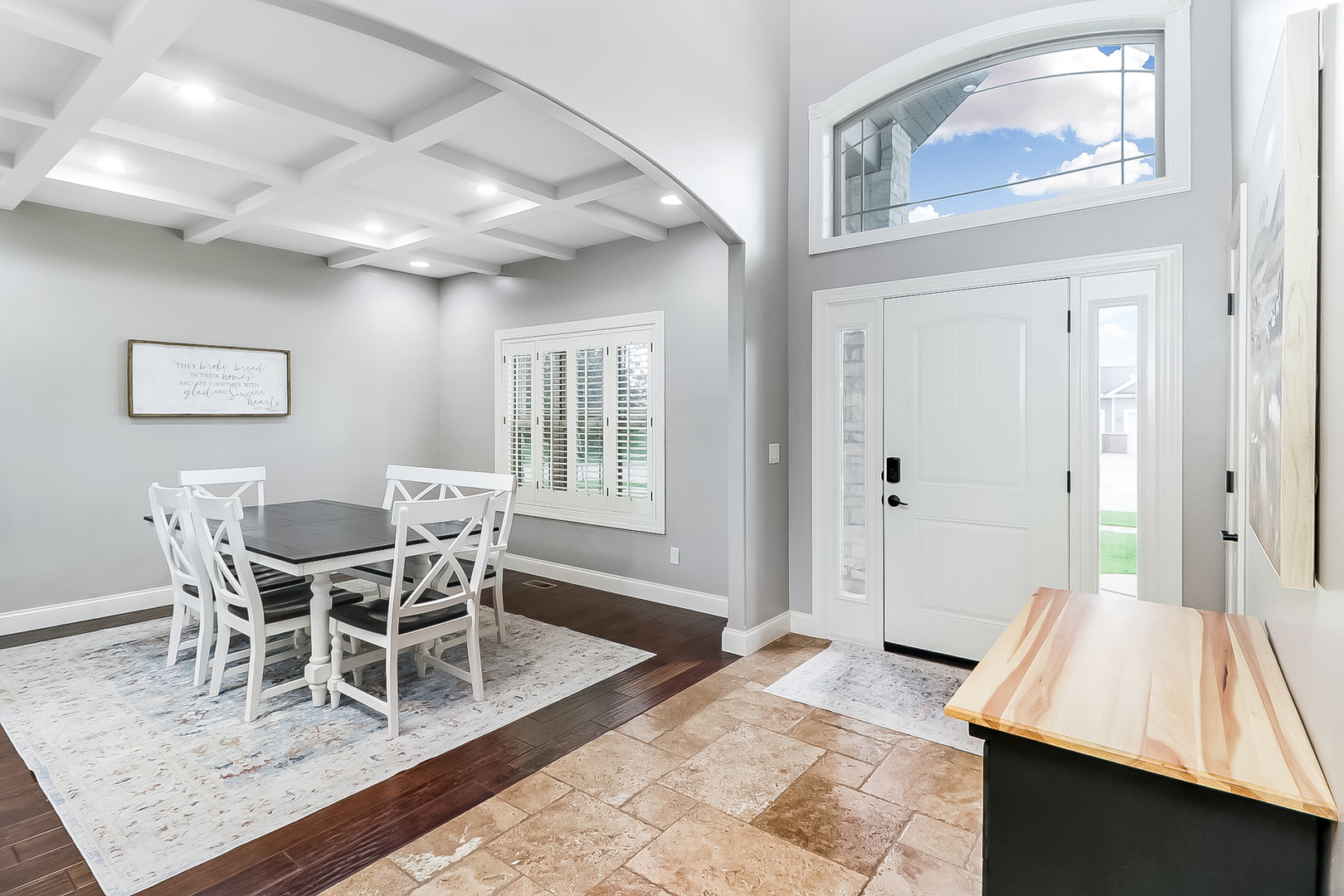 5108 Londonderry Road Bloomington, IL 61705 - Photo 3 of 37 Gallery Image 3