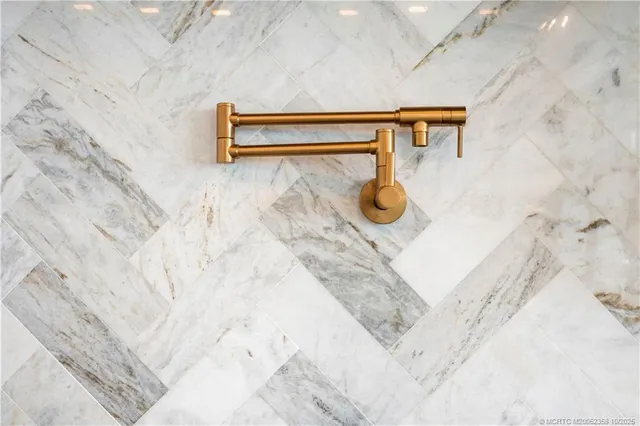 $4,850,000 | 1000 Northeast Wright Avenue, Jensen Beach, FL 34957