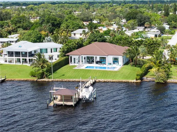 $3,995,000 | 1000 Northeast Wright Avenue, Jensen Beach, FL 34957