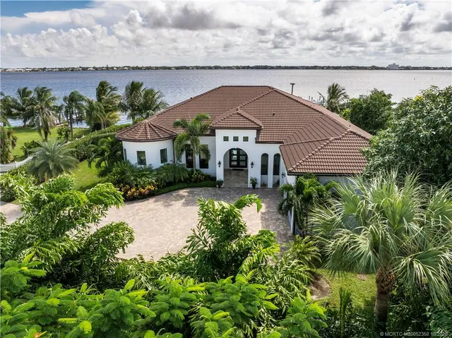 $4,850,000 | 1000 Northeast Wright Avenue, Jensen Beach, FL 34957