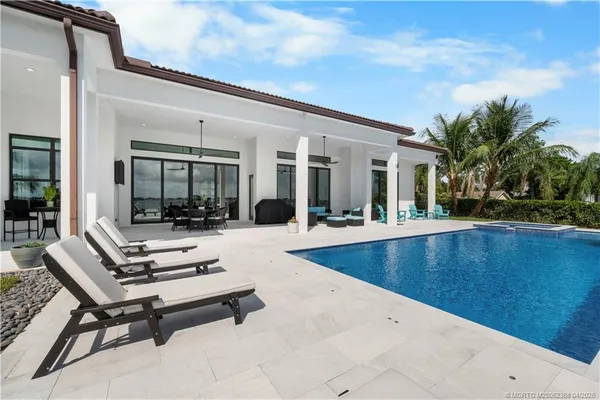 $3,995,000 | 1000 Northeast Wright Avenue, Jensen Beach, FL 34957