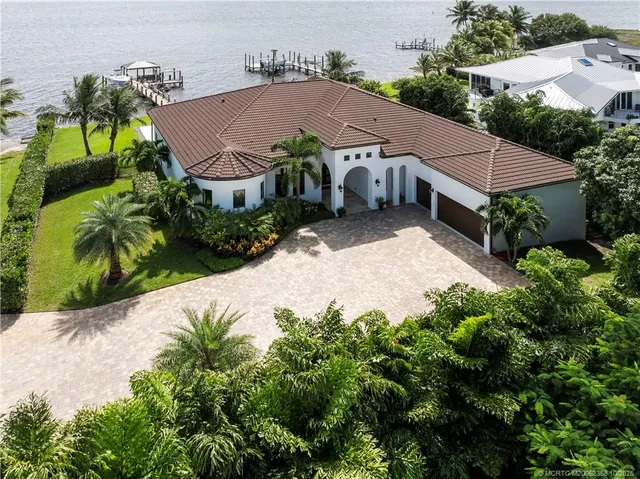 $4,850,000 | 1000 Northeast Wright Avenue, Jensen Beach, FL 34957