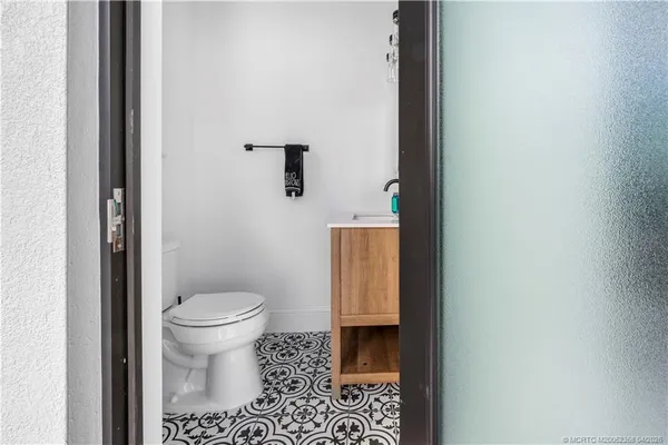 $3,995,000 | 1000 Northeast Wright Avenue, Jensen Beach, FL 34957