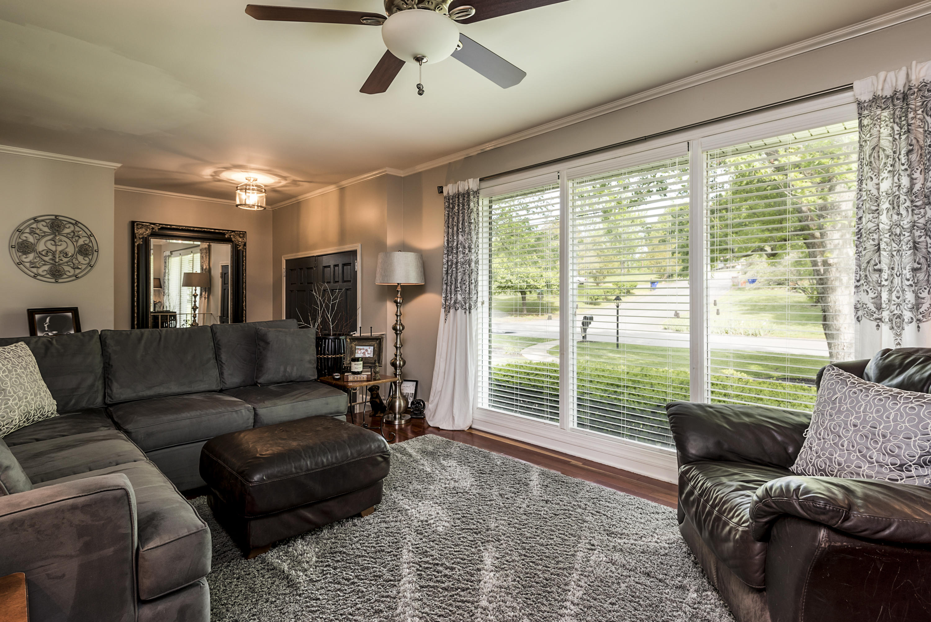 908 Kevin Road Knoxville, TN 37923 - Photo 3 of 28 908_Kevin_103