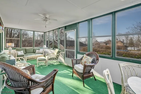 $399,900 | 6 Lakeview Avenue, Budd Lake, NJ 07828