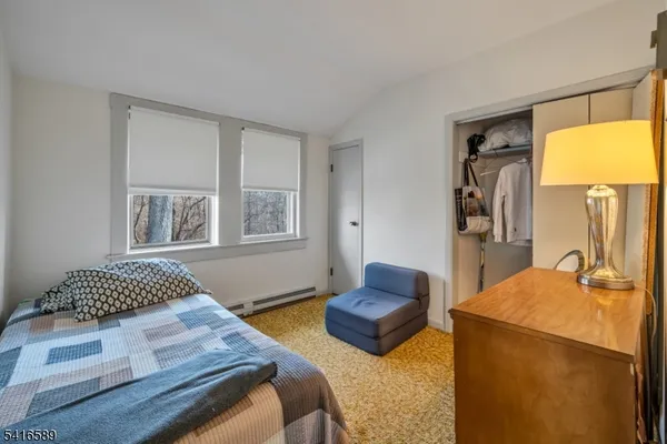 $399,900 | 6 Lakeview Avenue, Budd Lake, NJ 07828