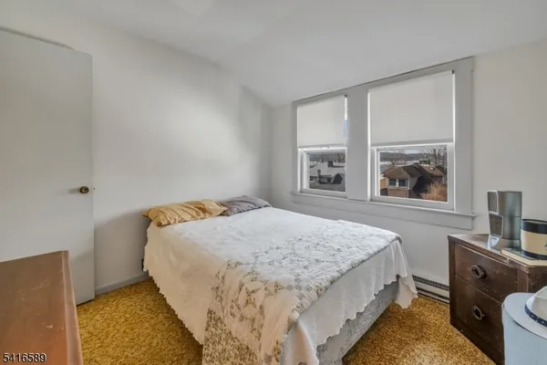 $399,900 | 6 Lakeview Avenue, Budd Lake, NJ 07828