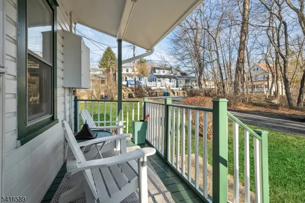 $399,900 | 6 Lakeview Avenue, Budd Lake, NJ 07828