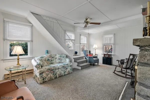 $399,900 | 6 Lakeview Avenue, Budd Lake, NJ 07828