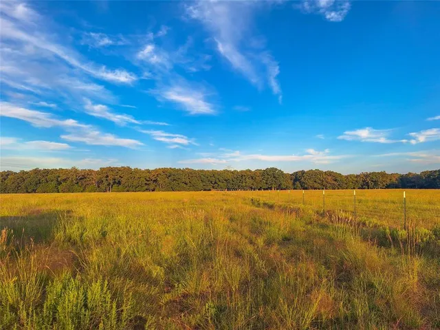 a view of an lake and mountain view