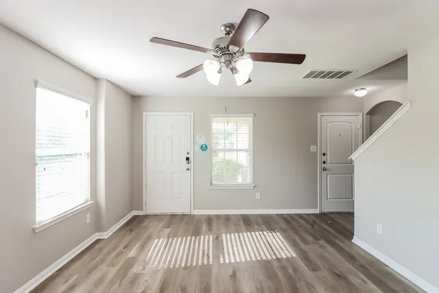 $1,935 | 3102 Same Way, Houston, TX 77339