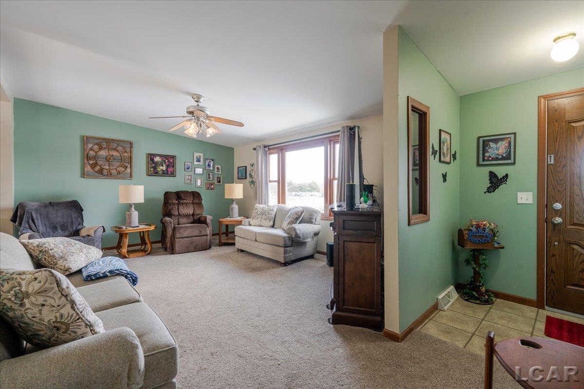 2829 Sutton Road Adrian, MI 49221 - Photo 6 of 37