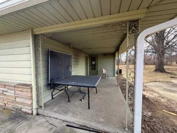 $350,000 | 136 Highway 13, Warrensburg, MO 64093
