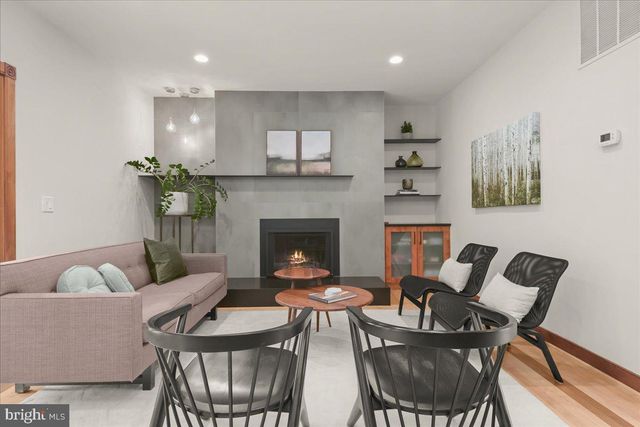 $1,700,000 | 4711 24th Road North, Arlington, VA 22207