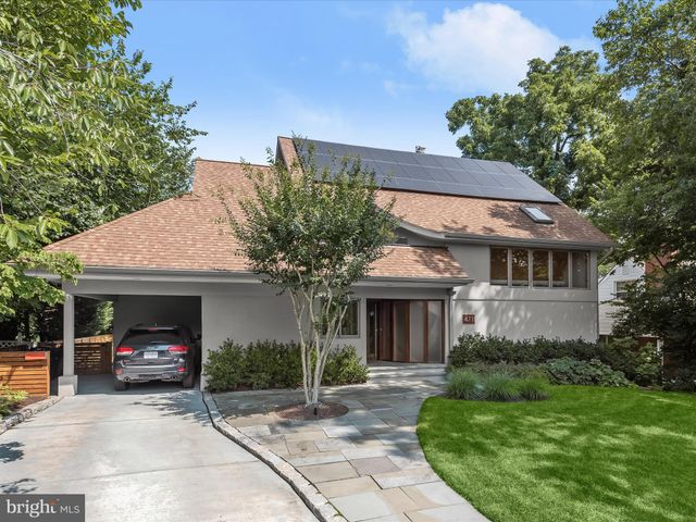 $1,700,000 | 4711 24th Road North, Arlington, VA 22207