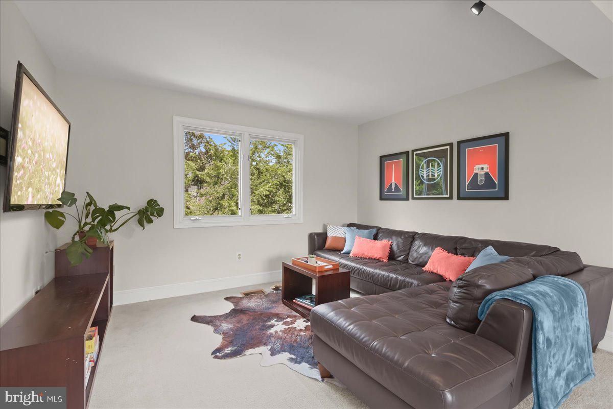 4711 24th Road North Arlington, VA 22207 - Photo 49 of 106 Rec room space for kids or gaming