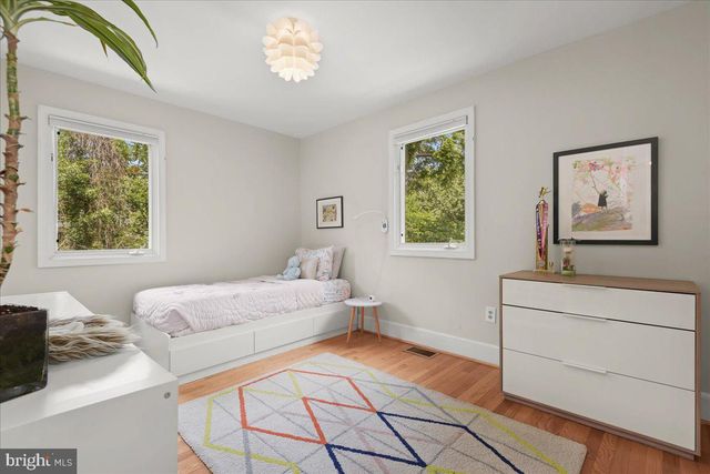 $1,700,000 | 4711 24th Road North, Arlington, VA 22207