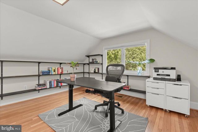 $1,700,000 | 4711 24th Road North, Arlington, VA 22207