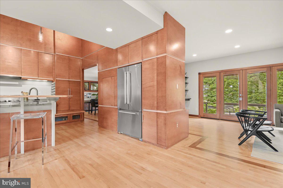 4711 24th Road North Arlington, VA 22207 - Photo 8 of 106 Kitchen with lots of storage.