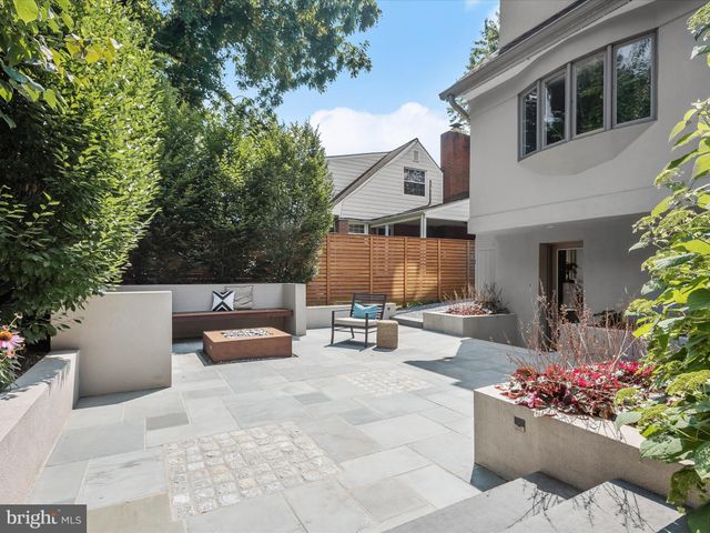 $1,700,000 | 4711 24th Road North, Arlington, VA 22207