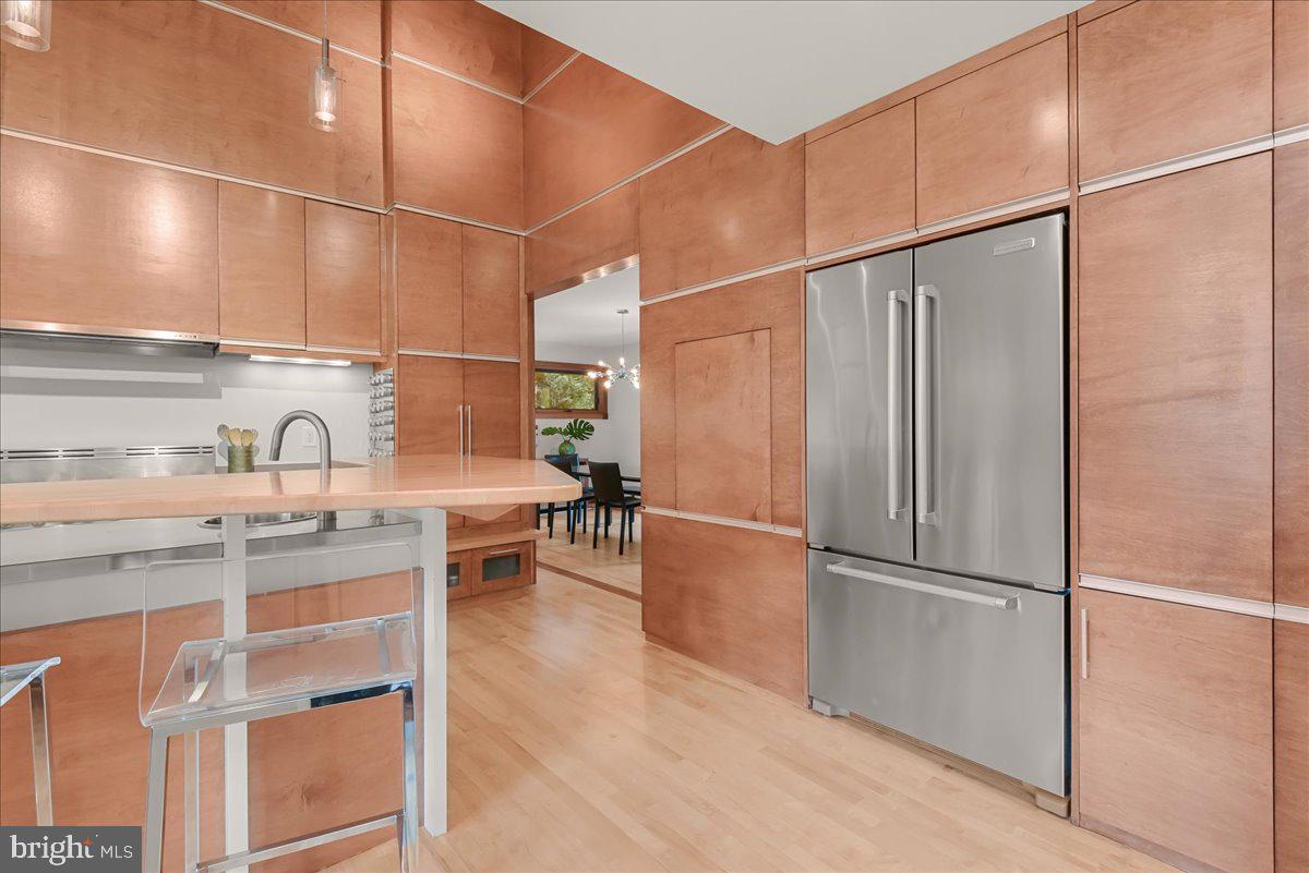 4711 24th Road North Arlington, VA 22207 - Photo 9 of 106 Beautiful custom wood cabinets.