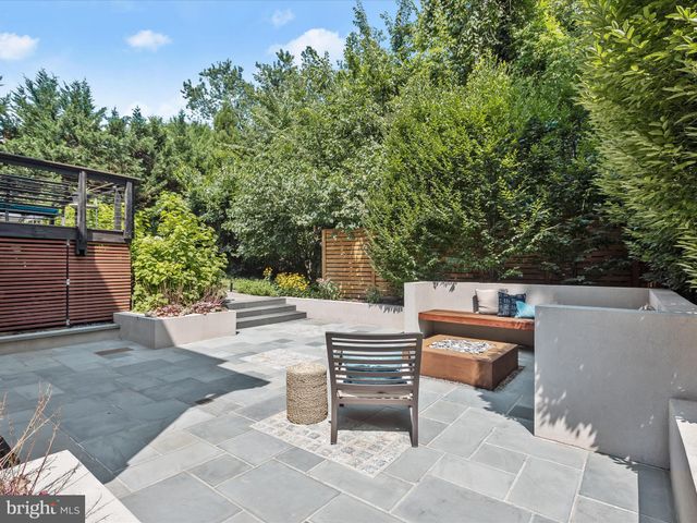 $1,700,000 | 4711 24th Road North, Arlington, VA 22207