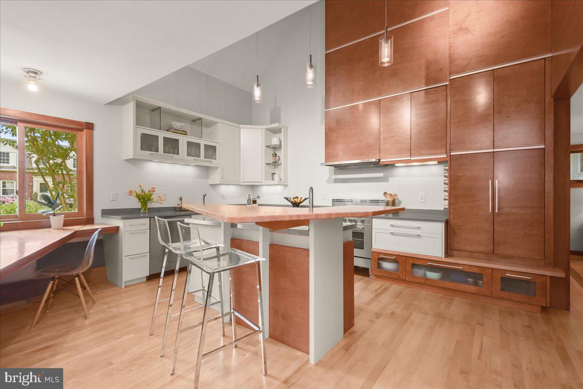 4711 24th Road North Arlington, VA 22207 - Photo 10 of 106 Center island