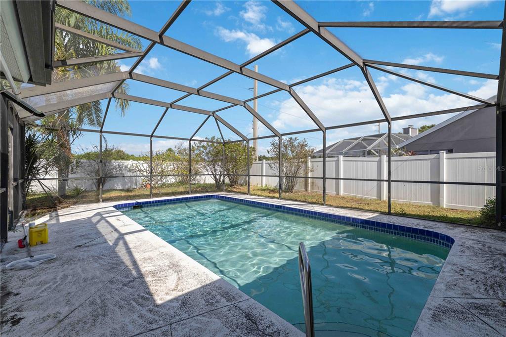 4513 Dover St Circle East Bradenton, FL 34203 - Photo 26 of 30 a view of yard from a balcony