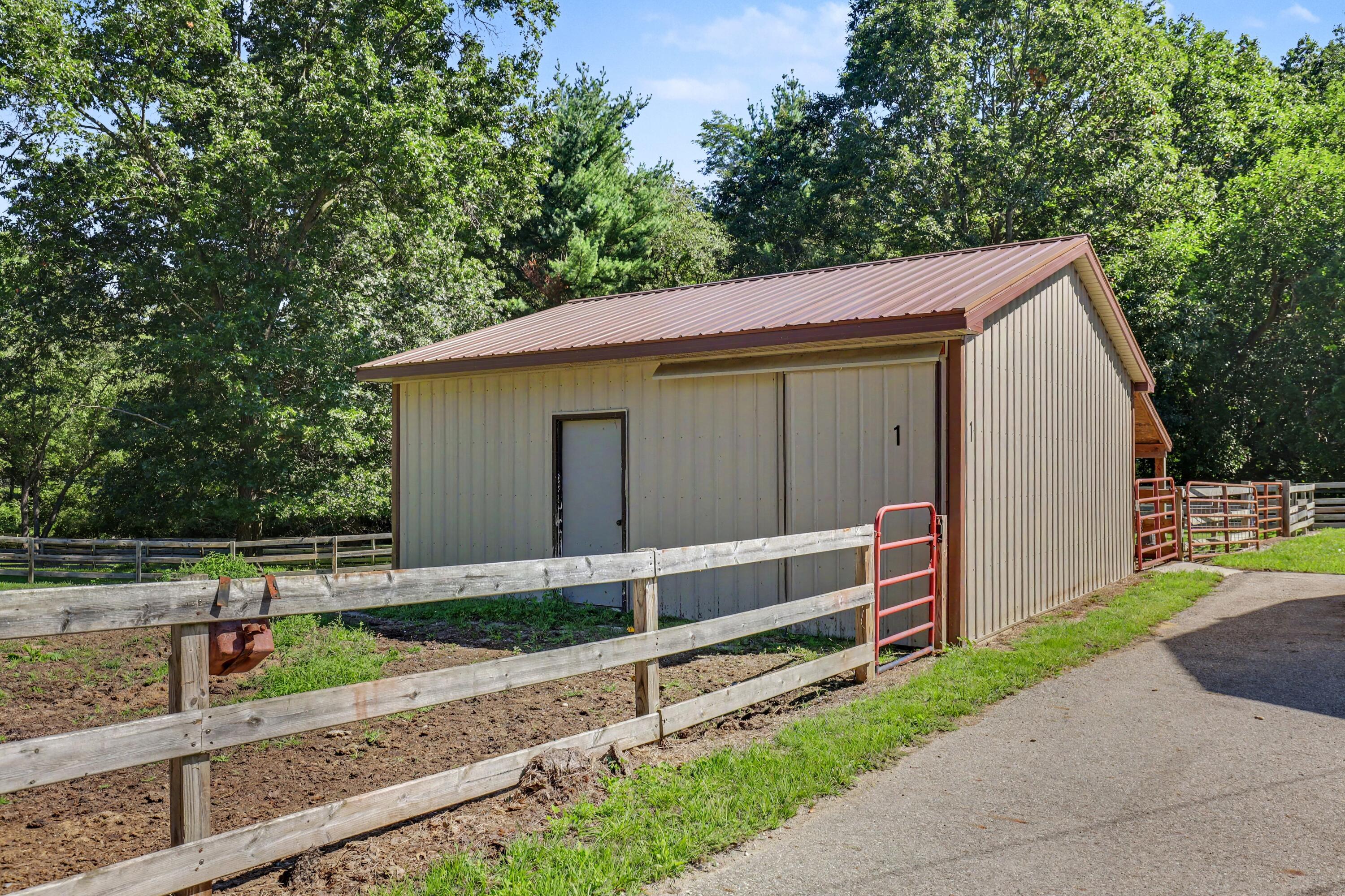10739 Baldwin Road Greenville, MI 48838 - Photo 15 of 68 Building 1
