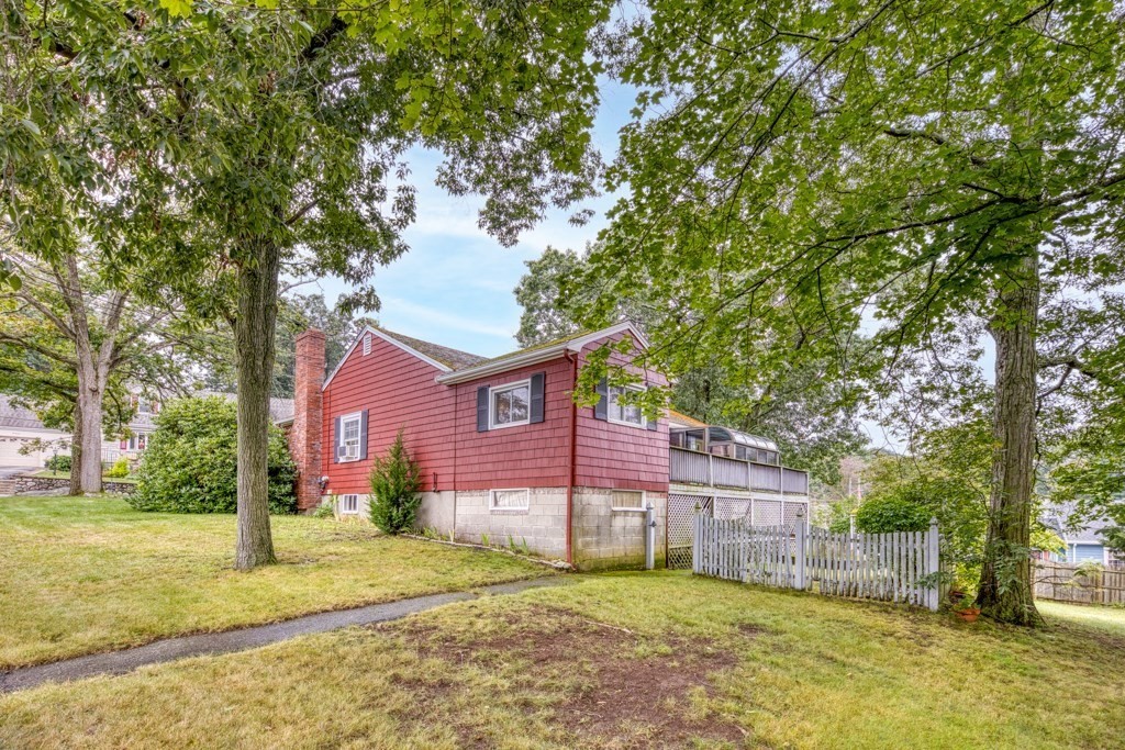 15 Harding Road Wakefield, MA 01880 - Photo 35 of 37 Gallery Image 35