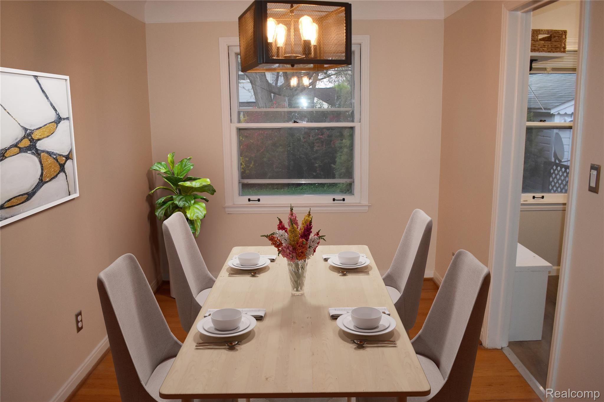 1787 Croft Road Birmingham, MI 48009 - Photo 3 of 18 4 1787 Croft Dining Room Virtually Staged.jpg