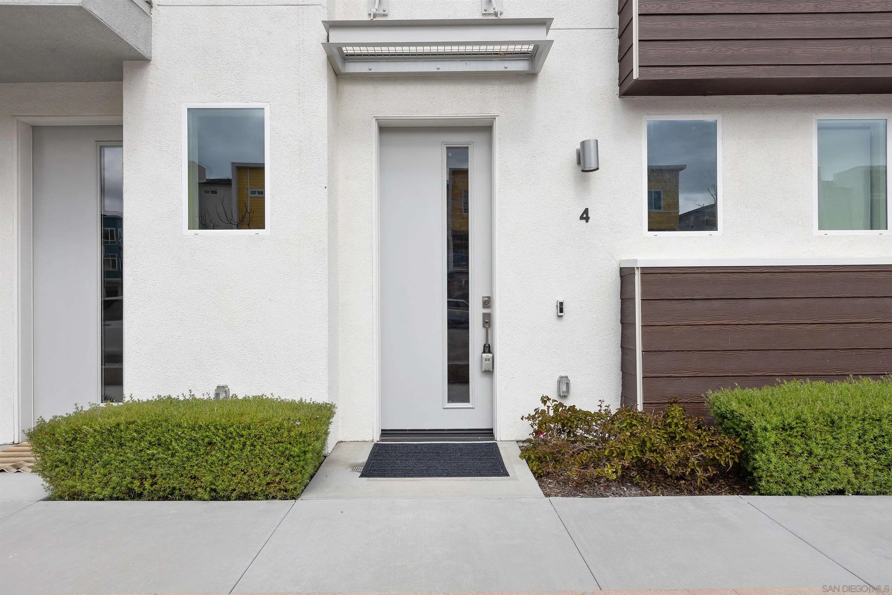 3002 Bravo Loop, Unit 4 Chula Vista, CA 91915 - Photo 33 of 36 a front view of a house