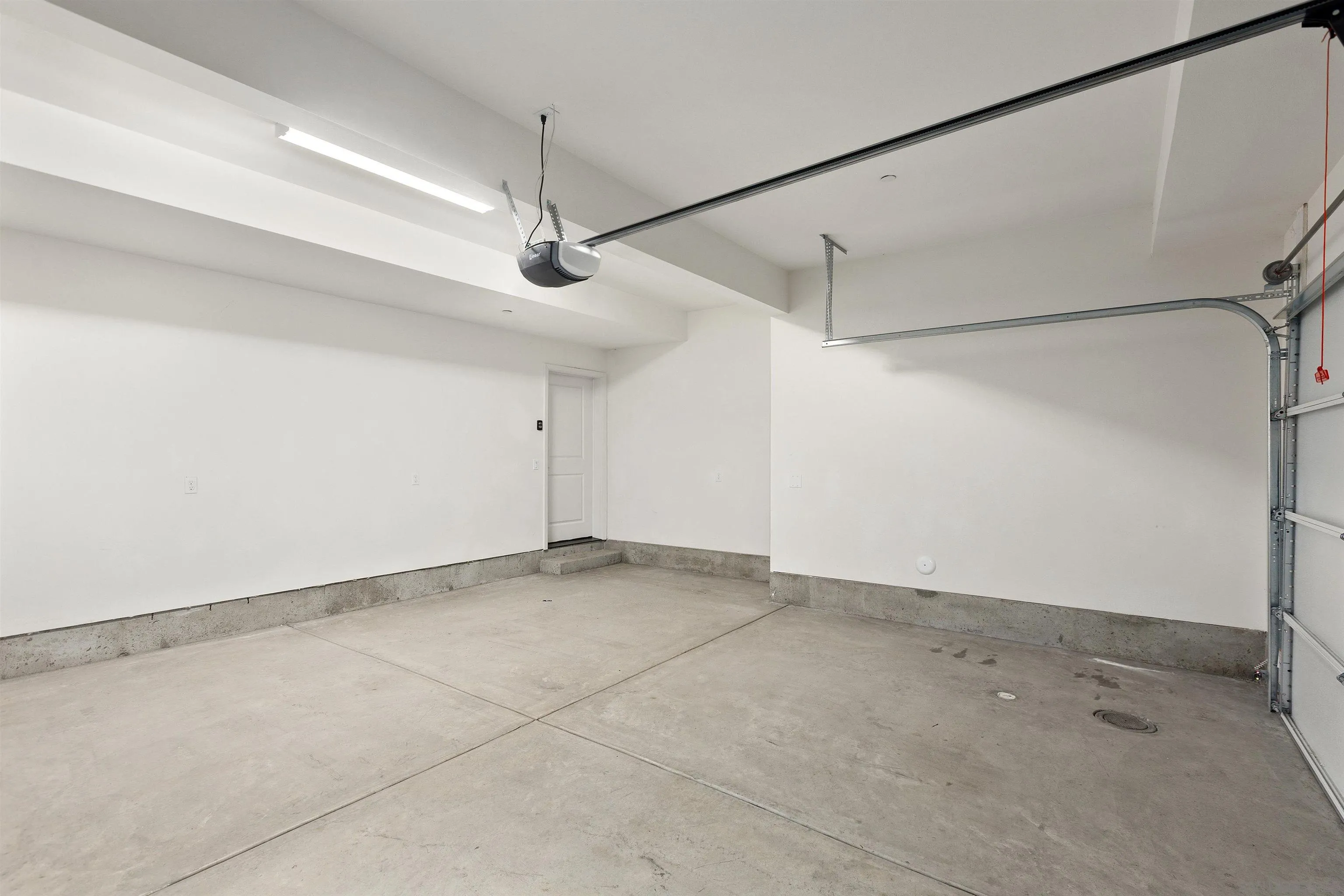 3002 Bravo Loop, Unit 4 Chula Vista, CA 91915 - Photo 34 of 36 a view of a big room with carpet