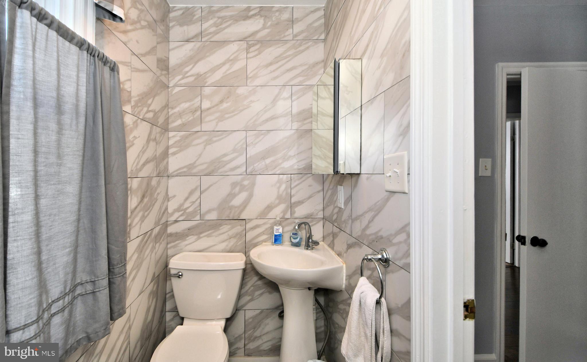 1714 Ritter Avenue Bristol, PA 19007 - Photo 22 of 47 Bathroom 2