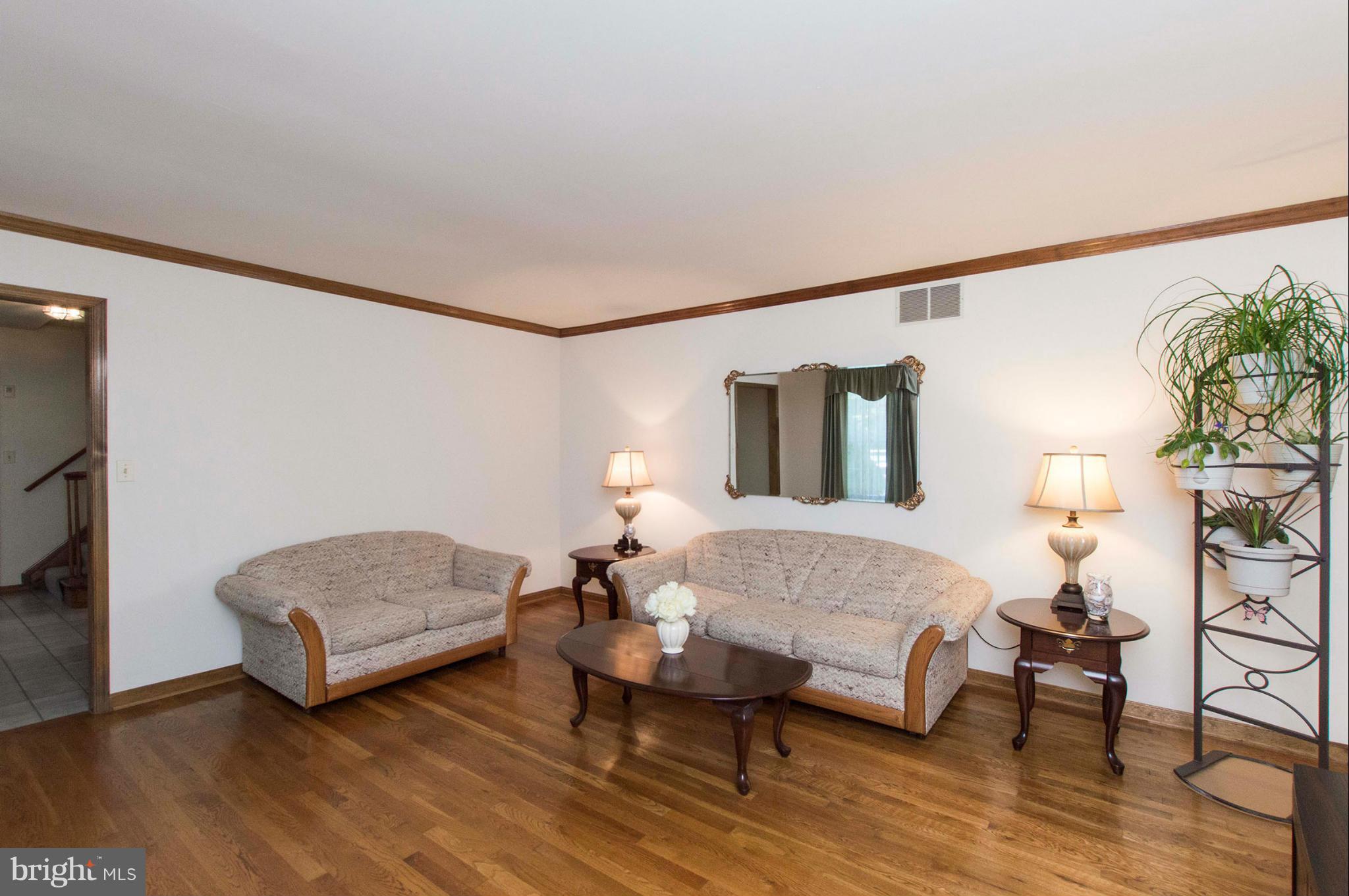 3809 Miller Road Kingsville, MD 21087 - Photo 2 of 30 Living Room