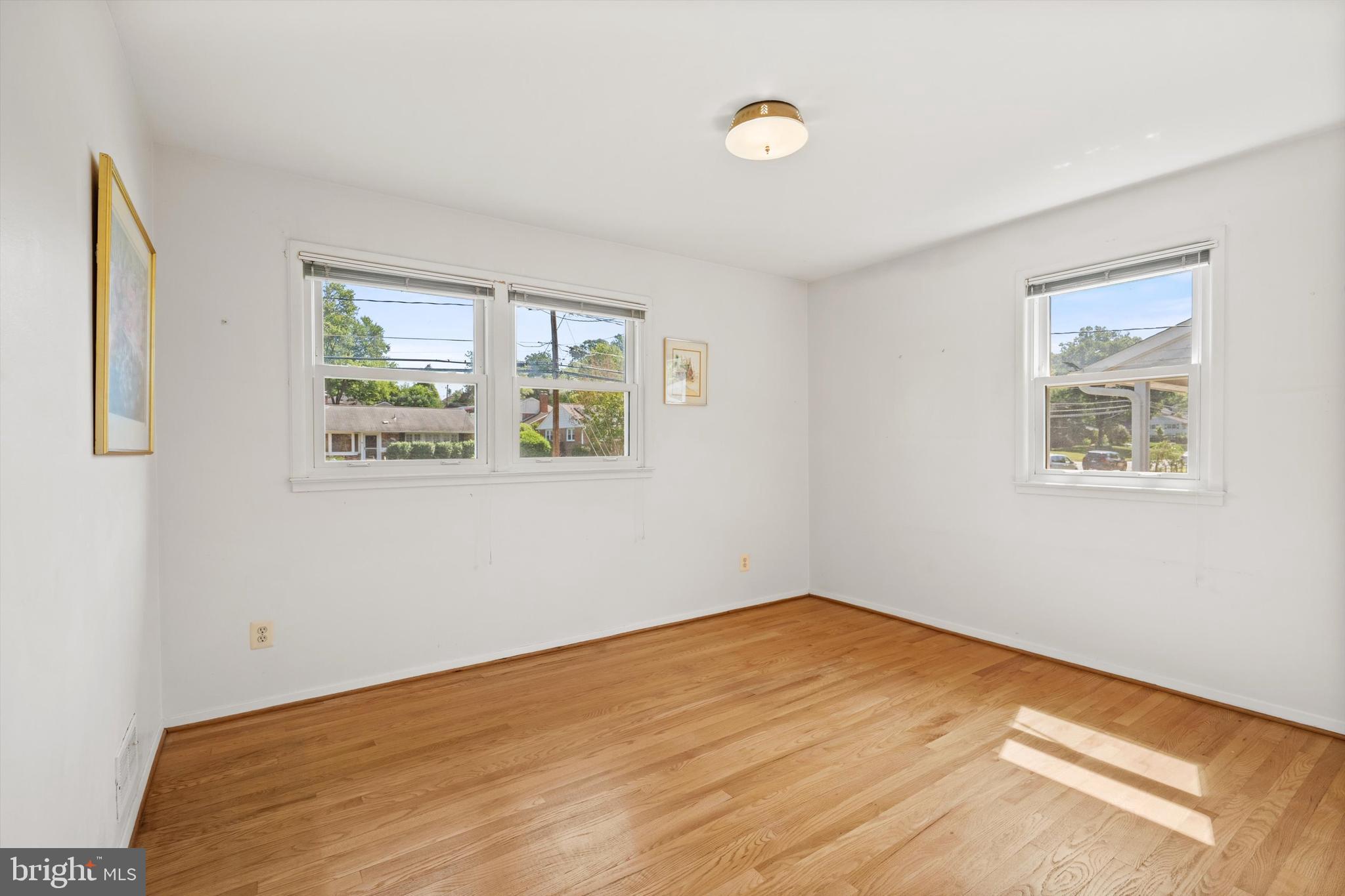 5308 Inverchapel Road Springfield, VA 22151 - Photo 14 of 28 Bedroom#2 view #2