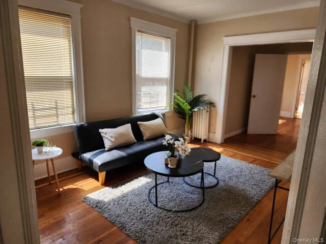 $3,999 | 832 Calhoun Avenue, Unit 1R | Throgs Neck