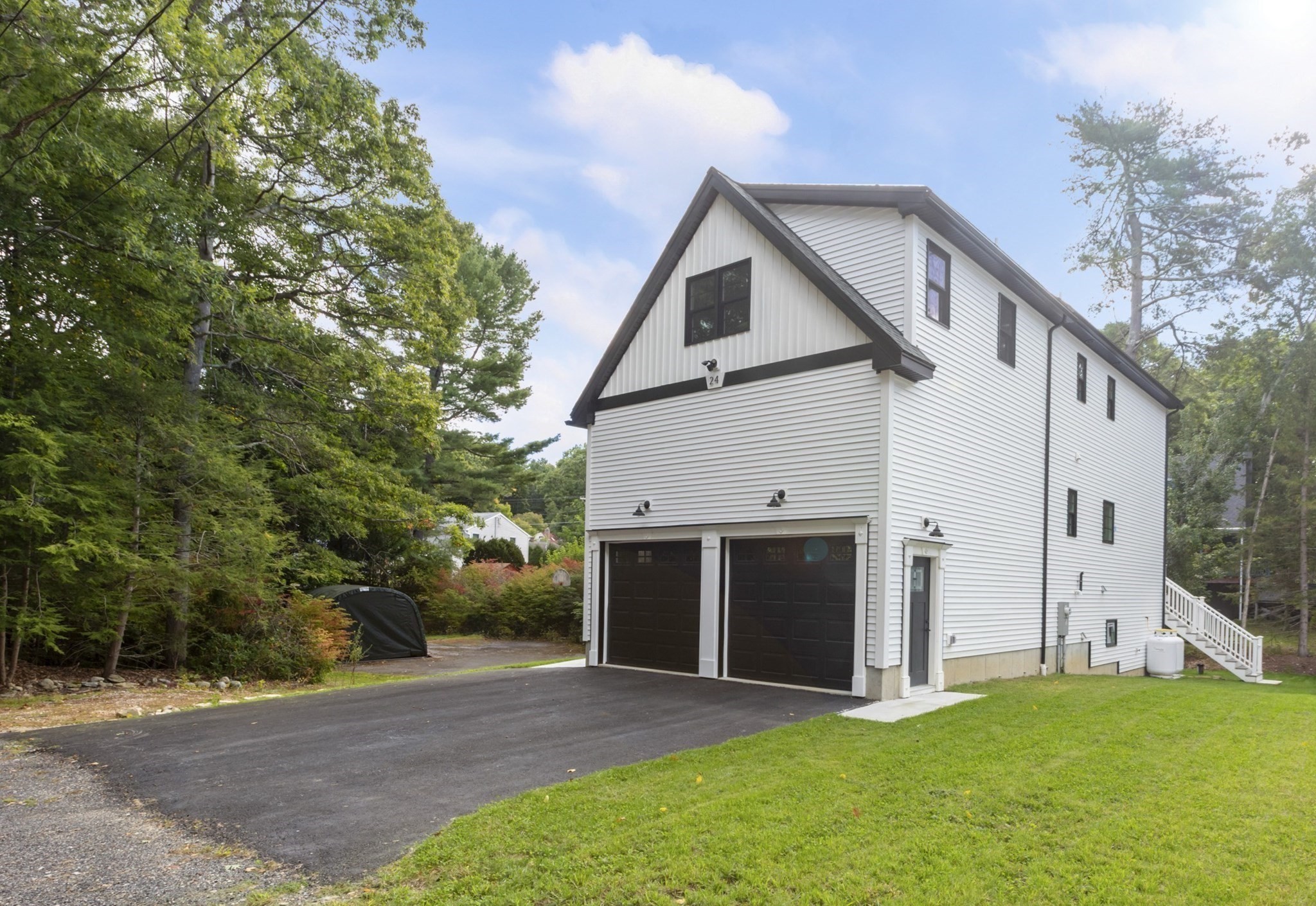 24 Cooper Road Webster, MA 01570 - Photo 2 of 39 Gallery Image 2