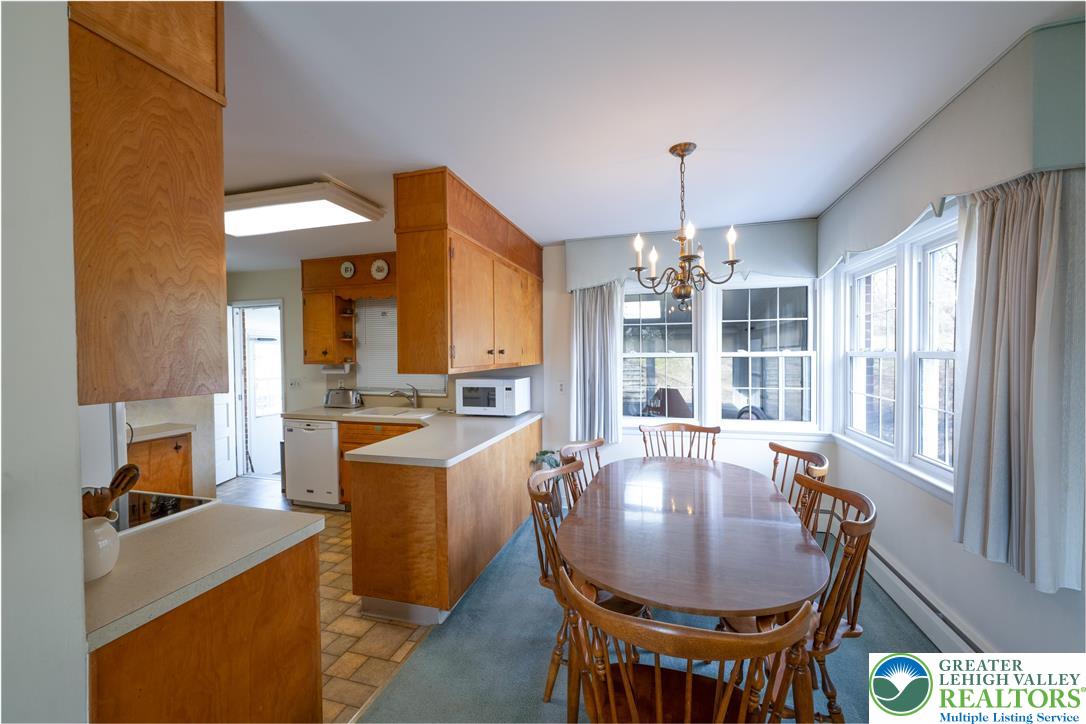 5556 Park Valley Road Schnecksville, PA 18078 - Photo 10 of 33