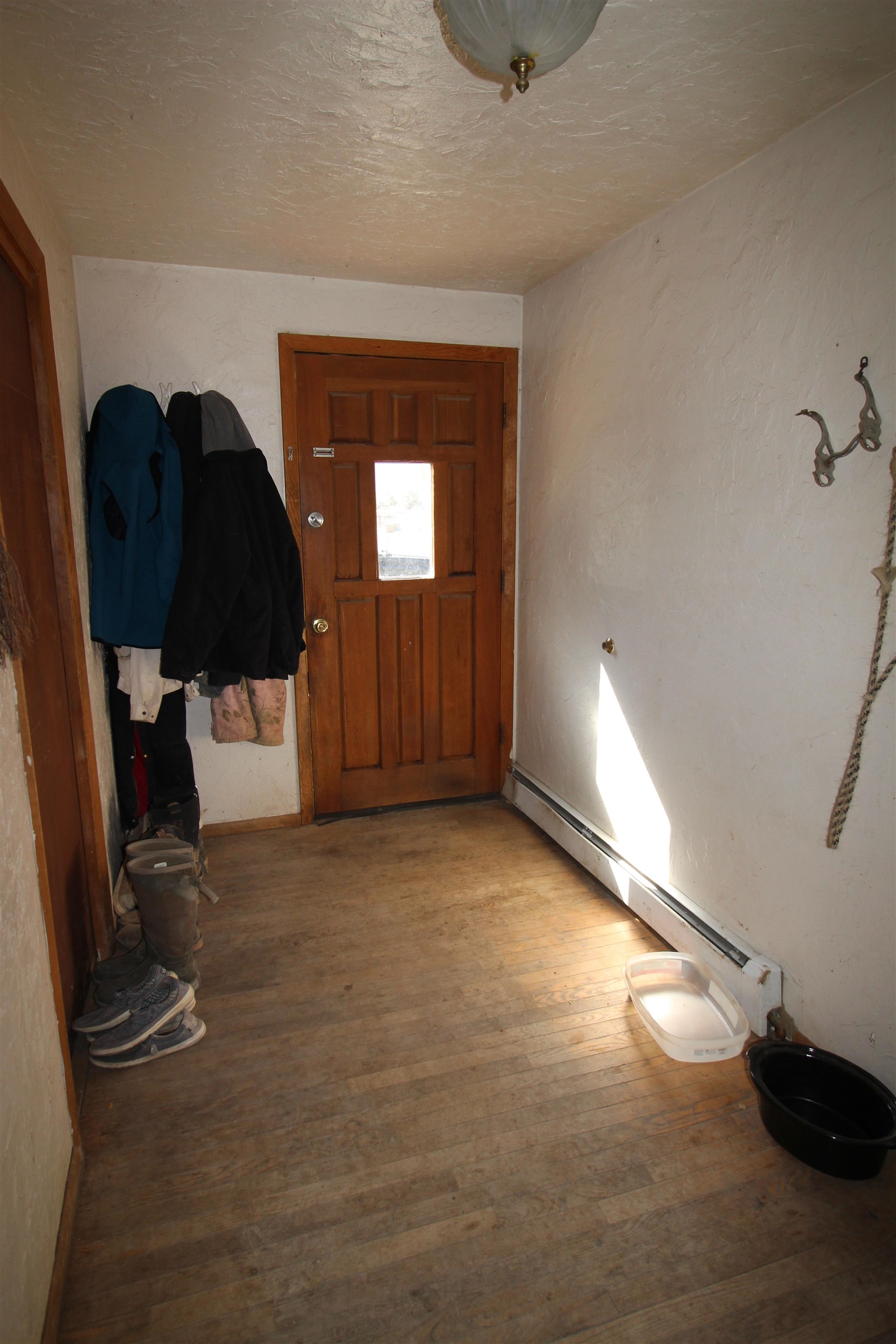 1873 K Road Fruita, CO 81521 - Photo 3 of 26 a view of a livingroom with furniture and closet